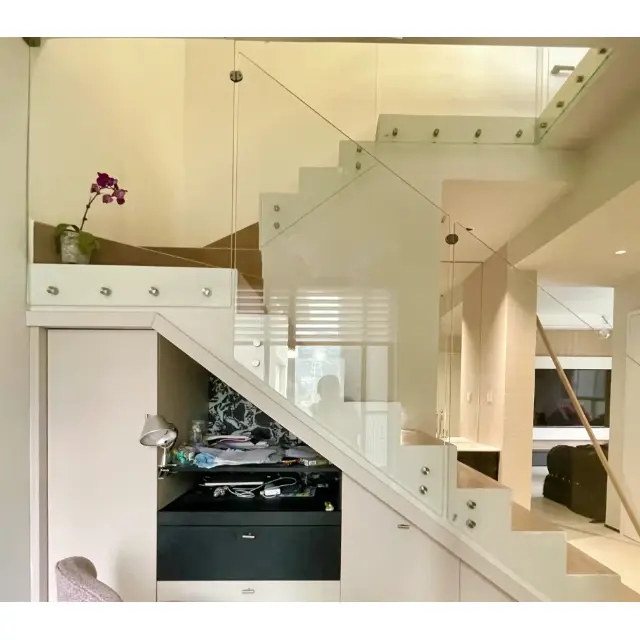 Дупчено стакло за огради